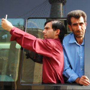 هدیه احمدی پروژهی «آها، این ایرونیه» سایت عکسبازی