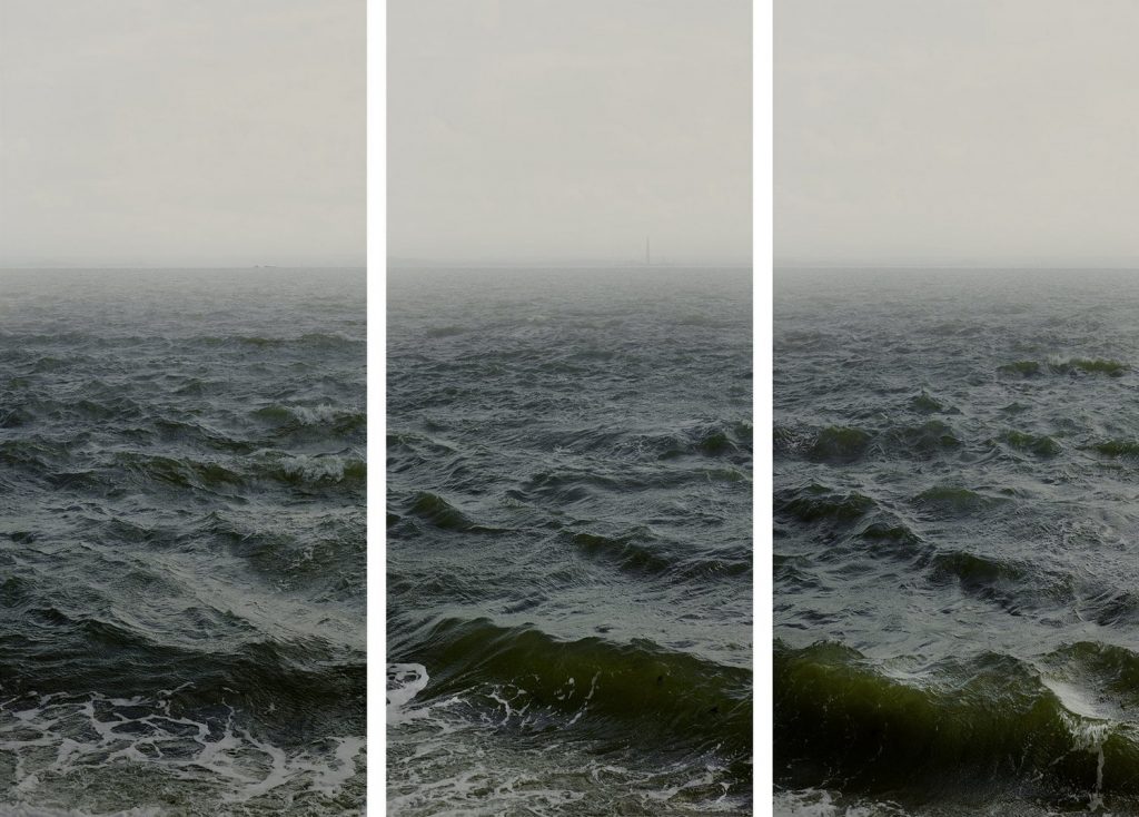 WaterIIIpart123ShoeburynesstowardsTheIsleOfGrainEngland2015 min min برای داستانسرایی عکاسی نمیکنم؛ گفتوگوی دیوید کمپنی با ناداو کندر WaterIIIpart123ShoeburynesstowardsTheIsleOfGrainEngland2015 min min برای داستانسرایی عکاسی نمیکنم؛ گفتوگوی دیوید کمپنی با ناداو کندر