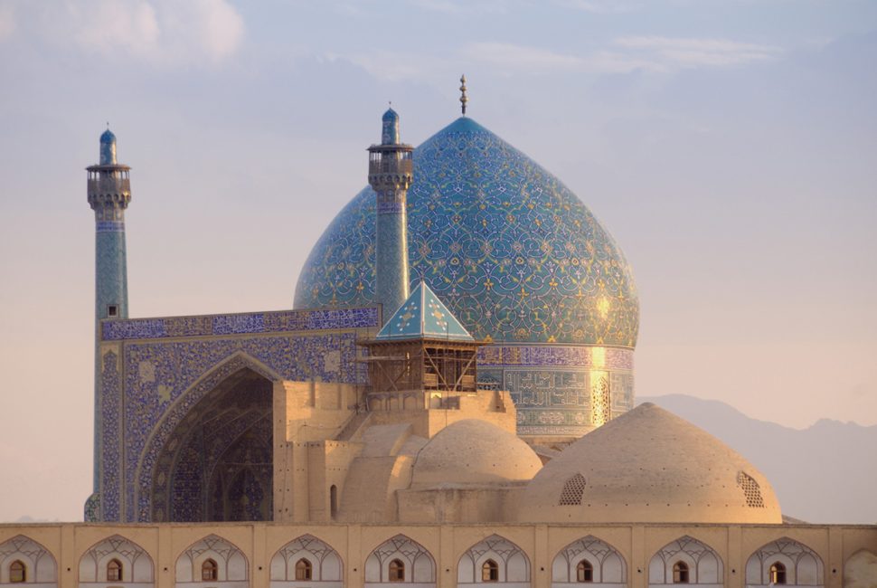 گنبد مسجد جامع عباسی مسجد شاه اصفهان در میدان نقش جهان